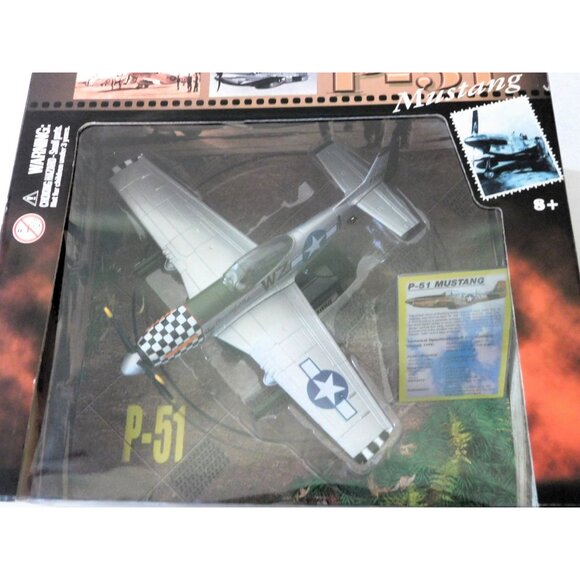 P-51 Mustang Diecast Model 1:48 Motor Max 76336 WWII Airplane Display - Picture 9 of 9